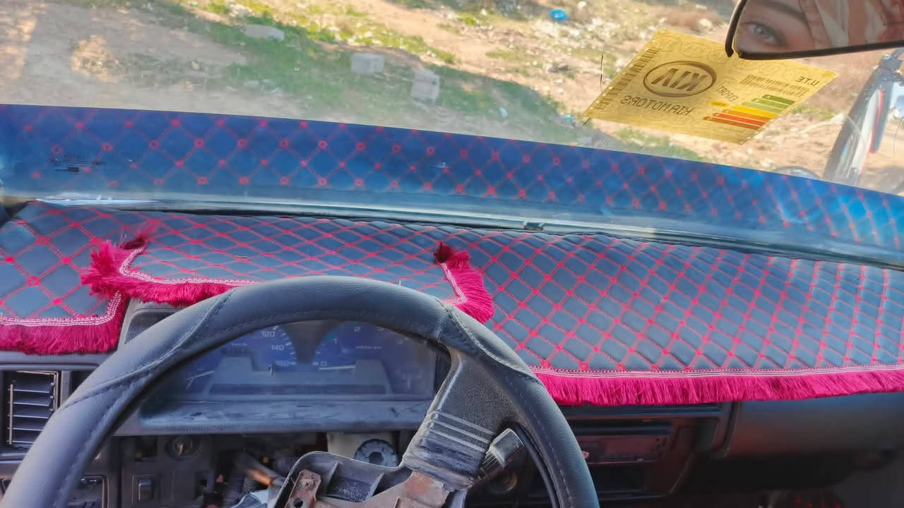 السلام عليكم كيا للبيع الموديل 94  المكينه واكس المقفولات سياره خير من الله سياره معمره الجديد تخم تايرات شاص مقفول مكان قرب بسمايه بغداد  السعر 53 وبيها مجال شيء قليل رقم التلفون***********
