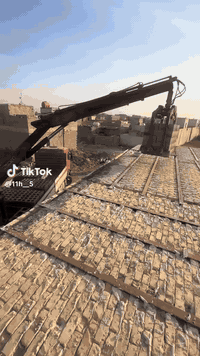 معمل بلوك الجبل 🌋 الاوتـمـاتيـكـي
مستعدون لتجهيز كافة الشركات الأهلية والحكوميه والمنازل  بأسعار تنافسيه

القوة 💪 
المتانه 🏠
الجودة🥊
ضغط هيدروليك 12 طن
بلوكتنه شرط النسف 

دارك واختيــــارك الجبــــل 🏔️ 

➰〰️➰〰️➰〰️➰〰️➰〰️➰〰️
الــعنــــوان :-
ميســـان / گصيبه الاولى مقابل المعامل
هاتف ☎️ 
***********
***********
توصيل لجميع مناطق ميسان اقظيه ونواحي
