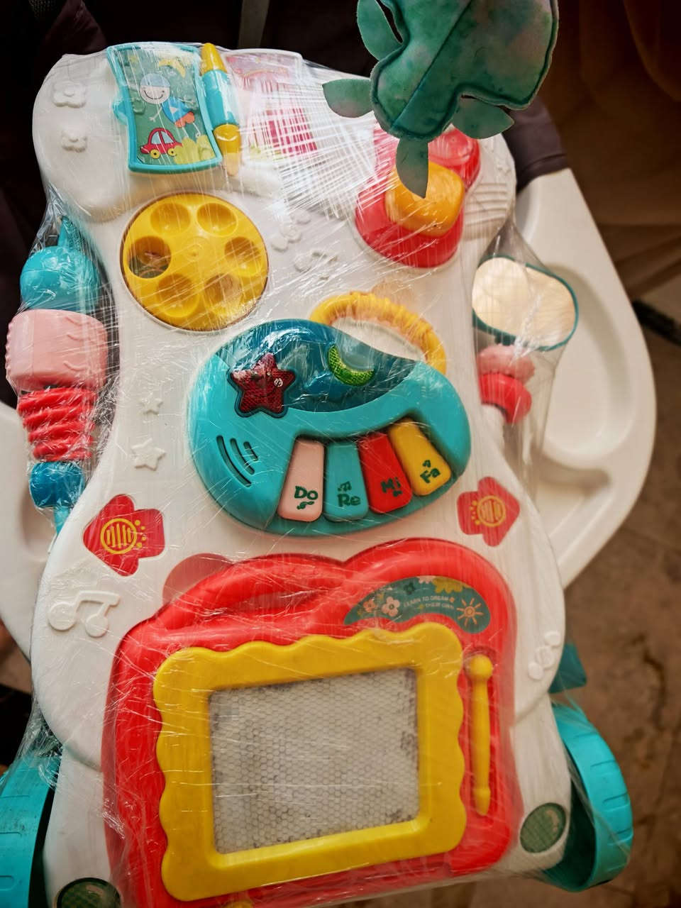 سلام عليكم رمضان كريم
للبيع كرسي طعام نظيف سعره ب 25 مشمع ينغسل
مشاية طفل نظيفه جدا استخدام قليل والالعاب اللي بيها تشتغل كلها ابيعها ب 10
ولعبة السرير ماخذتها باله اني ابيعها ب 5 
توصيل متوفر بغداد ومحافظات مجاني مكاني بغداد 
الاسعار كومه منزله منها والاغراض نظيفه


**إذا كنت صاحب هذا الإعلان وتريد حذفه لأي سبب، رجاءا أرسل رسالة إلى الدعم الفني**