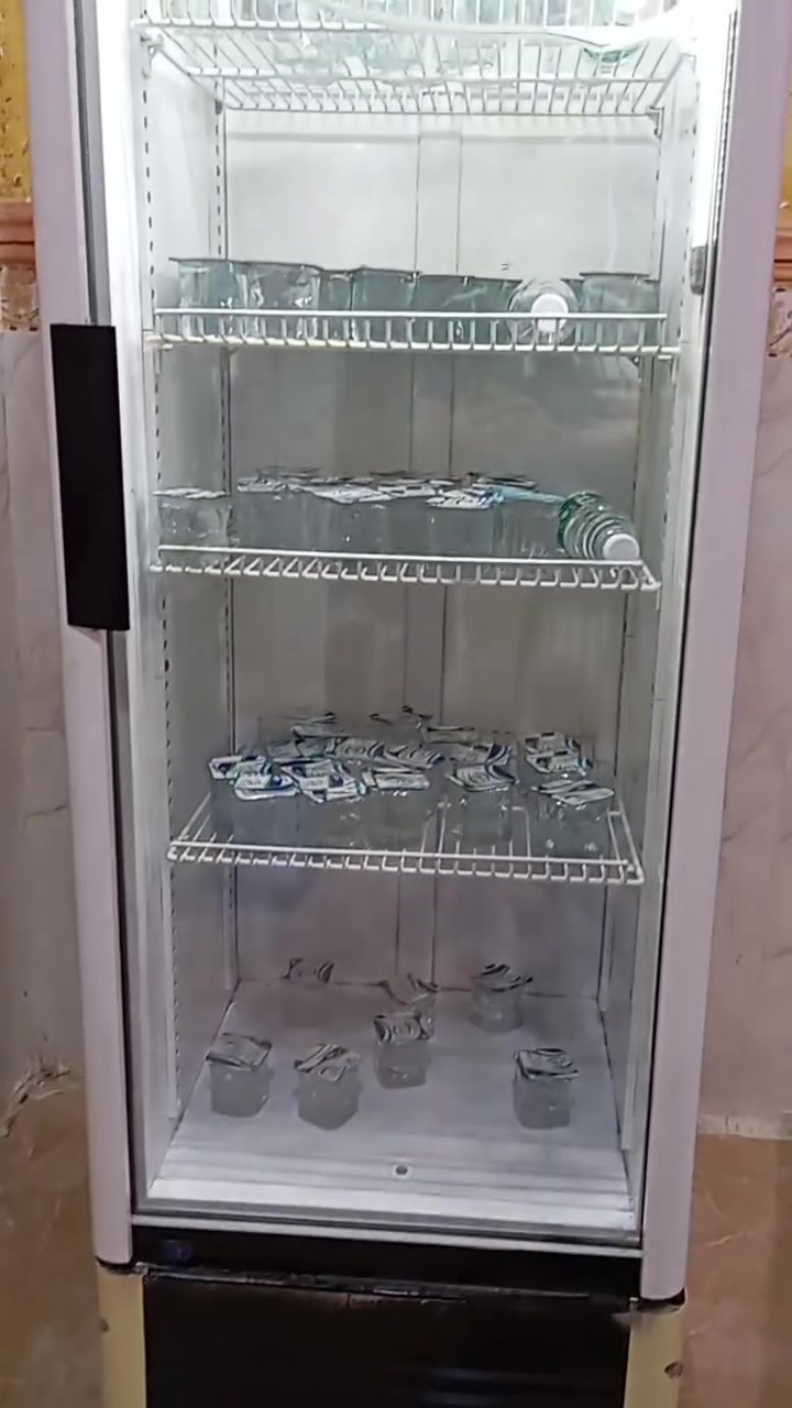 السلام عليكم اخوان
عارضة للبيع كلشي مابيها نظيفة 
السعر 200 وبيها مجال للشراي
العنوان البصرة شط العرب


**إذا كنت صاحب هذا الإعلان وتريد حذفه لأي سبب، رجاءا أرسل رسالة إلى الدعم الفني**