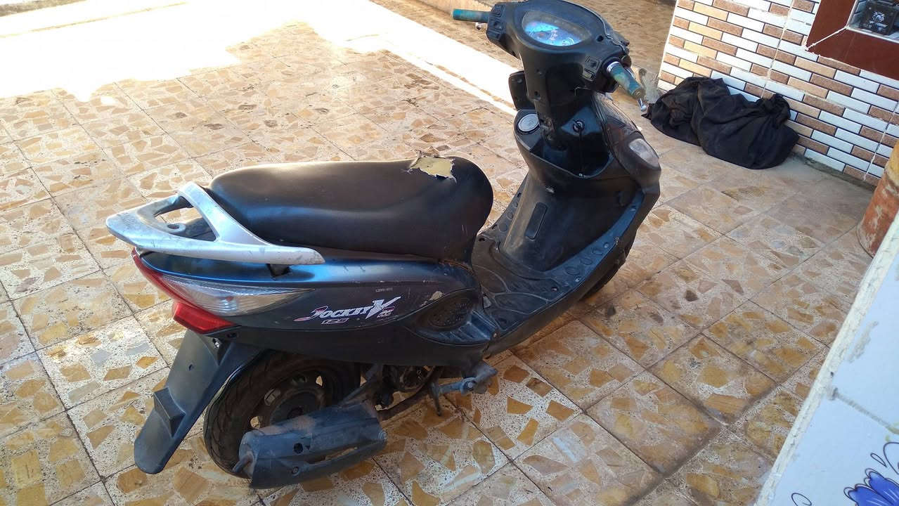 دراجه كامكو V2 للبيع مبدل بوشه وبستم بعدهي على سحك نكره سلف واسويلك مكاتبه سعر 300وبيها مجال حك جيه الاستفسار الاتصال على رقم *********** ما متواجد على الفيس
