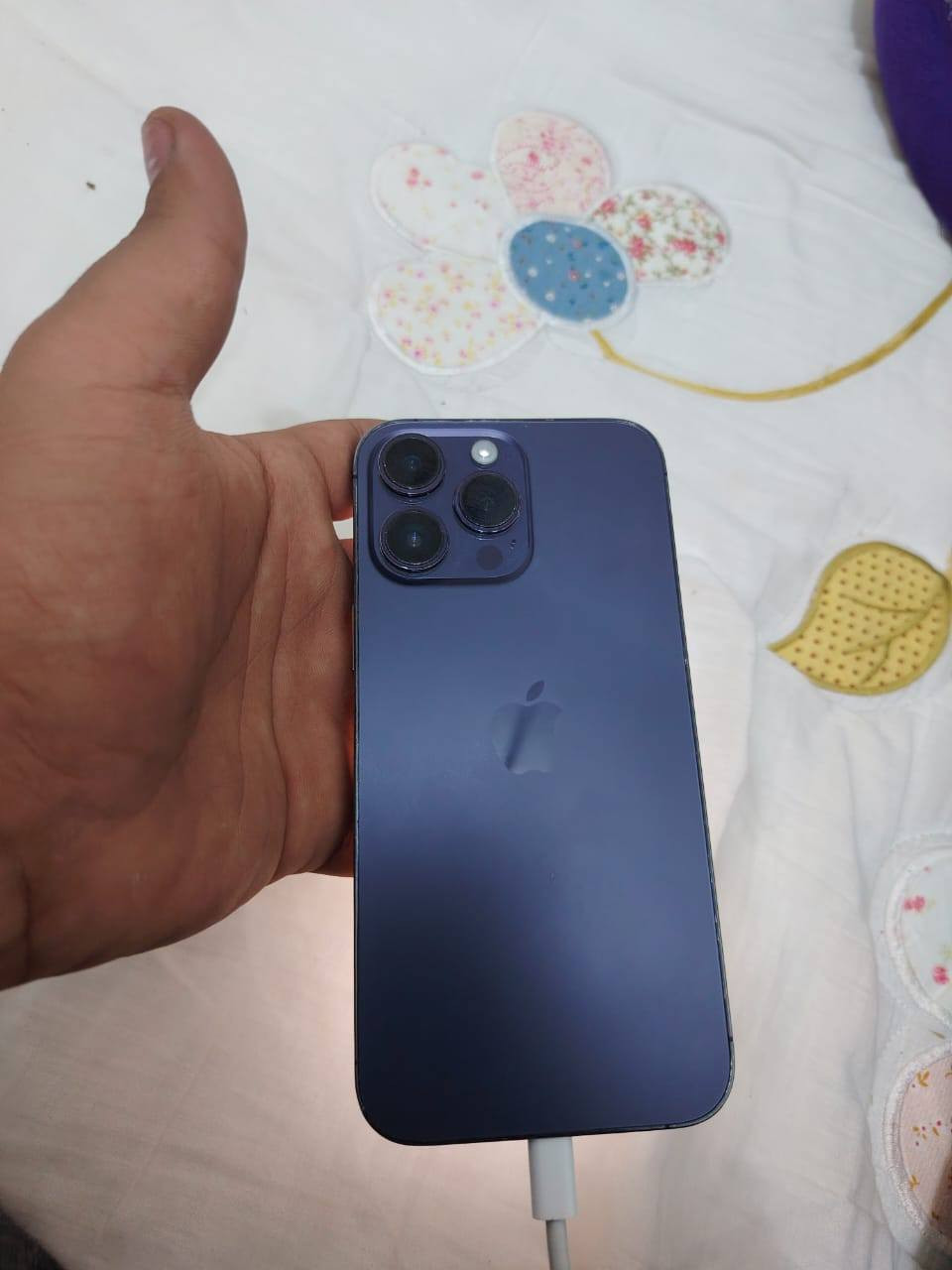 سلام عليكم ايفون 14 برو ماكس لبيع مكفول مبدل سماعه الجوه فقط دبل سيمكارت بطاريته ٨٥ بدون ملحقات سعر ٧٥٠ وبي مجال جدآ بسيط ***********وتساب
