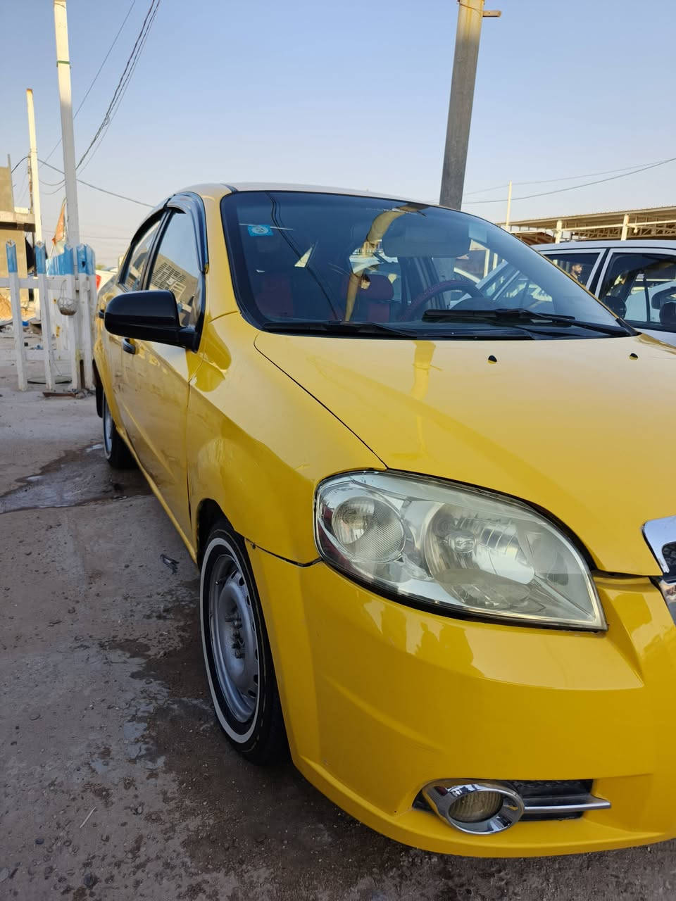 السلام عليكم افيو موديل 2009 سياره جاهزه معنى الكلمه 

سياره دواخل جديده +تخم تاير ابو الخطه جديد

باتري +  دينمو +  راديتر جديده+ سلف جديد 

حداديه اماميه وخلفيه شادها جديده

كهربائيات كلها شغاله + فيت بم جديد

كير + محرك خير من الله تفحص وتشوف 

تبريد منظومه جديده 🥶🥶

مكان السياره النجف الاشرف راعيها موجود 
السعر 45 وبيها مجال ***********
