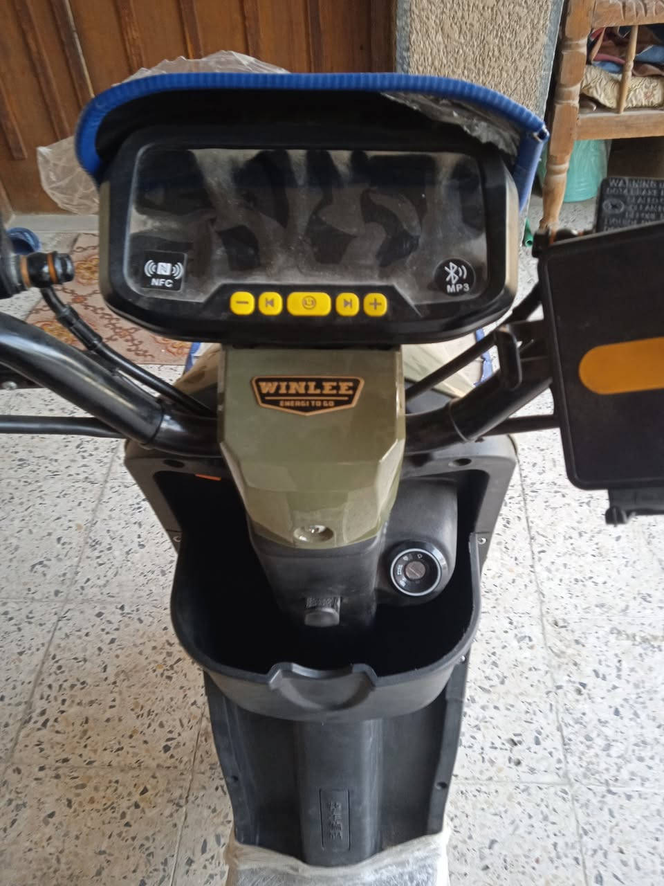 السلام عليكم متاح دراجه شحن ار ٩ ٥ بطاريات الدراجه جديده السعر ٤٧٥ المكان بغداد  تواصل الرقم *********** أو خاص
