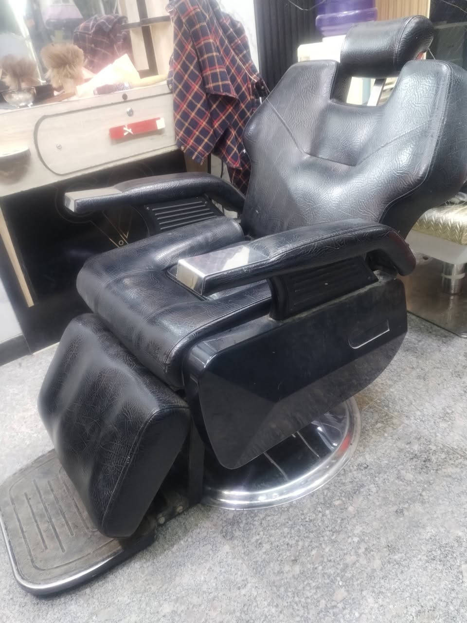 للبيع جديد ٢٢٥ ***********
