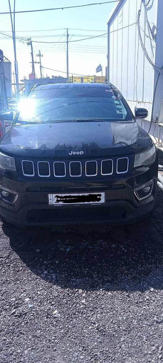 السلام عليكم جيب كومبارس موديل 2020 للبيع فول مواصفات عدا الفتحة شاشه كبيره بصمة تشغيل وبصمة ابواب رقم بصرة انكليزي سنويه لل 27 كامرة كشن كهربائي وارد امريكي حادث بنيد مبدل للاستفسار *********** البصرة, العراق
