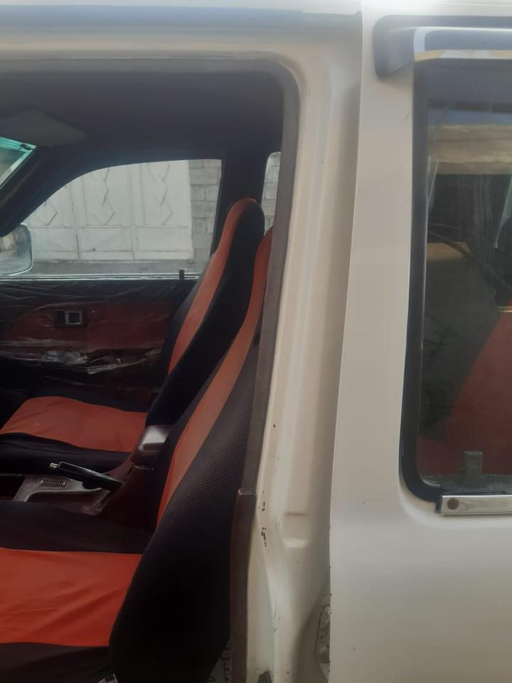 دیر ٢٠٠٦
کابریتە مەکینەی بوخارە سی پەلەئ بجوک بۆیاخ. جام کارەبای
٢٣ وەرەقە و مەجالیکی کەم
***********
