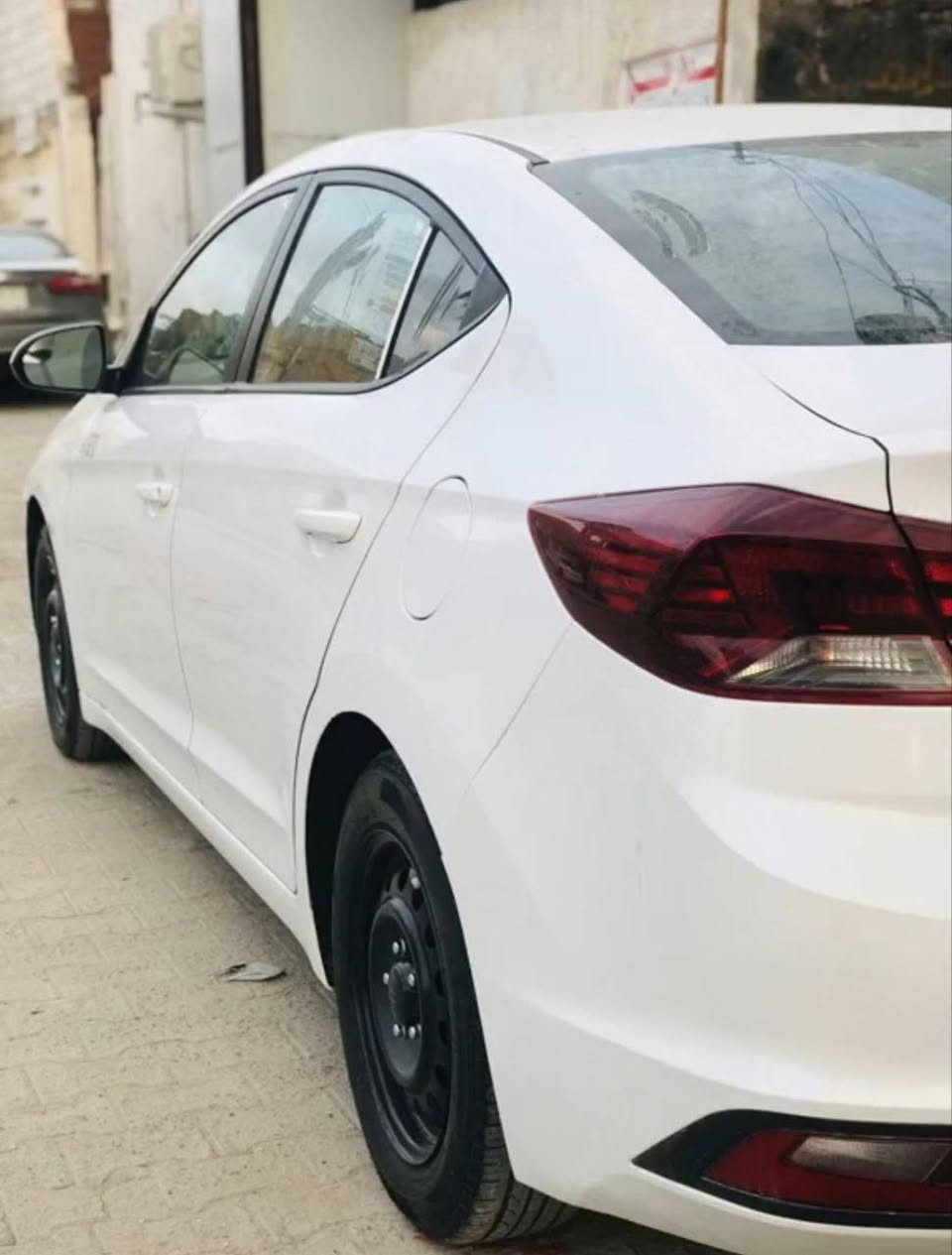 سلام عليكم 

للبيع النترا موديل 19 

ضربتها جاملغ وبنيد نفسهن مراجعات 

معوقين رقمها ذي قار 

سياره نضيفه 

ماشيه 128 

السعر 125 

شراي يتصل ***********
