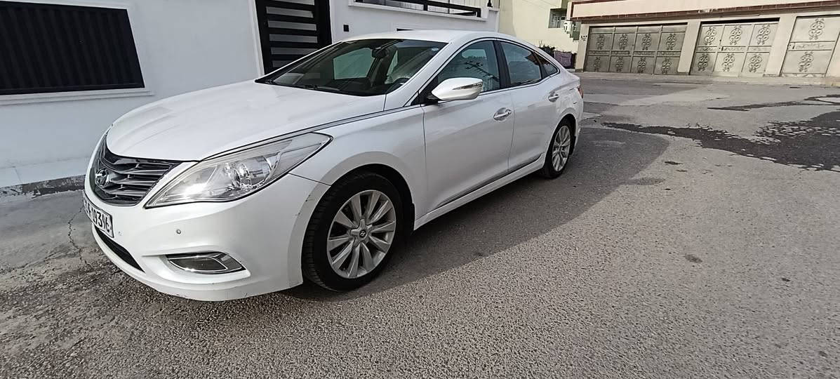 2013   خلیجی استراد خاص تەنها پانۆراما نیە
بسمە 
٦ بستون 
کوشن جلد
کوشن کاربا
بویاغی نی یە  ساردکی بچوکی هەیە
بەناوی خۆمەو سەنەوی تازەیە 
مکینەو گێر  کەبس   بەشەرت  
شاشە تسلایی ئاندرۆید
شاشە کیلومتر تایبەت ملون
ڕەگی سپی سەدەفی 
ماکنە 3.5    

***********
*********** شمشمل, السليمانية
