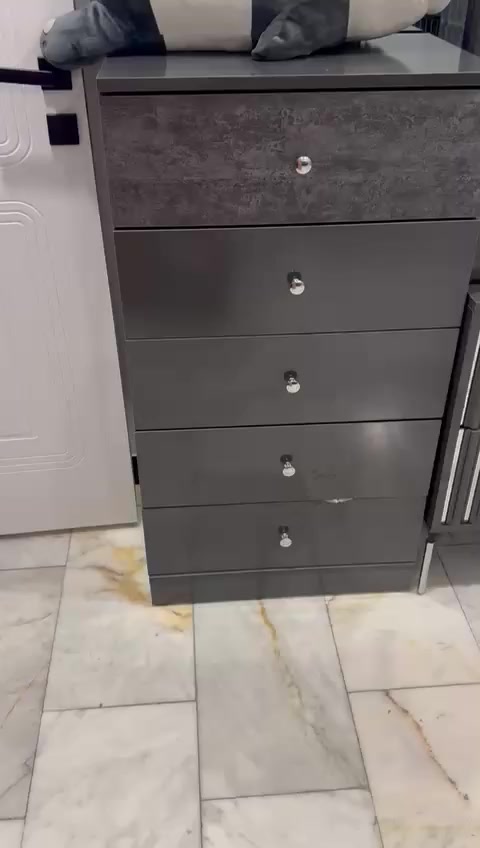 غرفه نوم تركيه كامله 7  قطع غرفه اخو الجديده نضافه 100%الجربايه ليس خشبته الاصليه الجربايه جواها صوميه متينه اصليه سعرها وحد عن سعر الغرفه الشراي خاص فقط الشرايه رصيد او واتساب
*********** ‬
