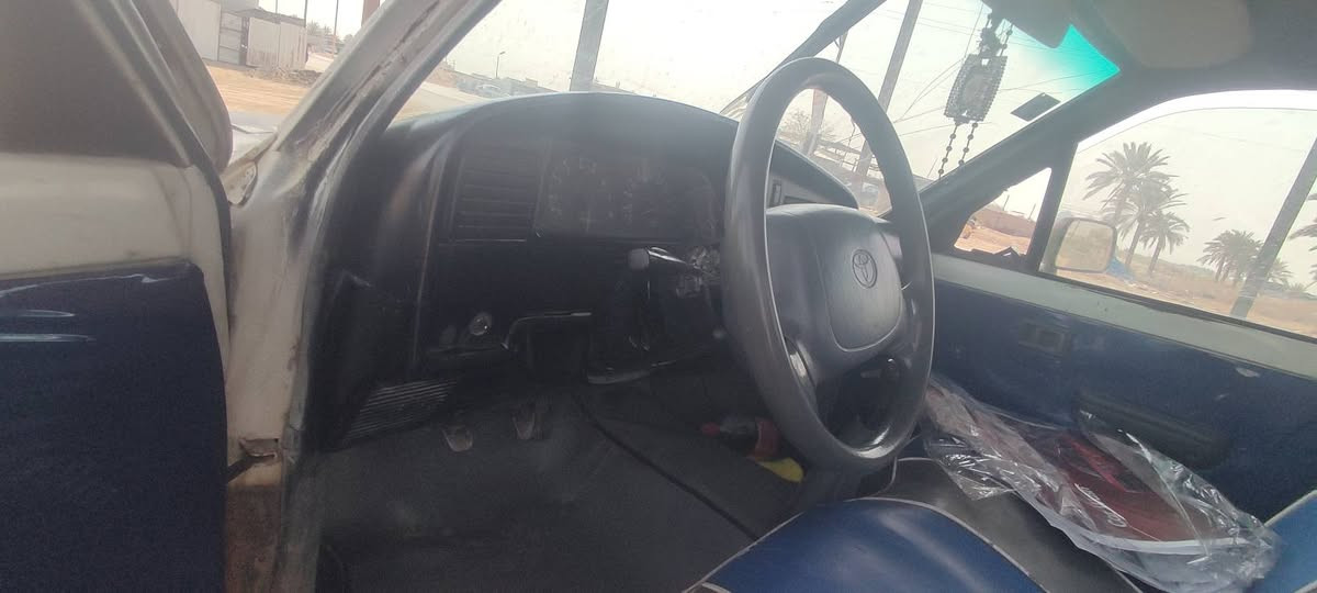 بيكم تويوتا موديل ٨٩ سياره جاهزة 
هزة جديده 
تحويل مباشر باسمي 
سياره خير من الله 
مكانها بغداد سعرها ٣٧ وبيها مجال للشراي 
ما متواجد عالفيس إلي تفيده يخابر 
***********
