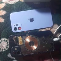 ايفون 12عادي مبدل شاشه اصليه 3خيارات وضهر مكسور جبتله واحد بس لبطاريه ...