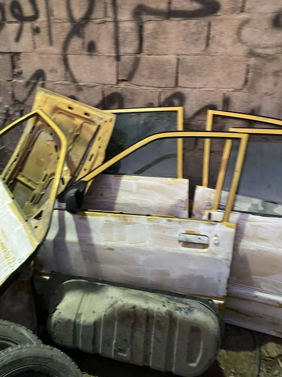 سلام عليكم تفصيخ سايبه بيجو سمند جيلي سي كي وجميع انواع السيارات اليراني والصيني العنوان شهداء البياع قرب جامع الكبيسي ***********
