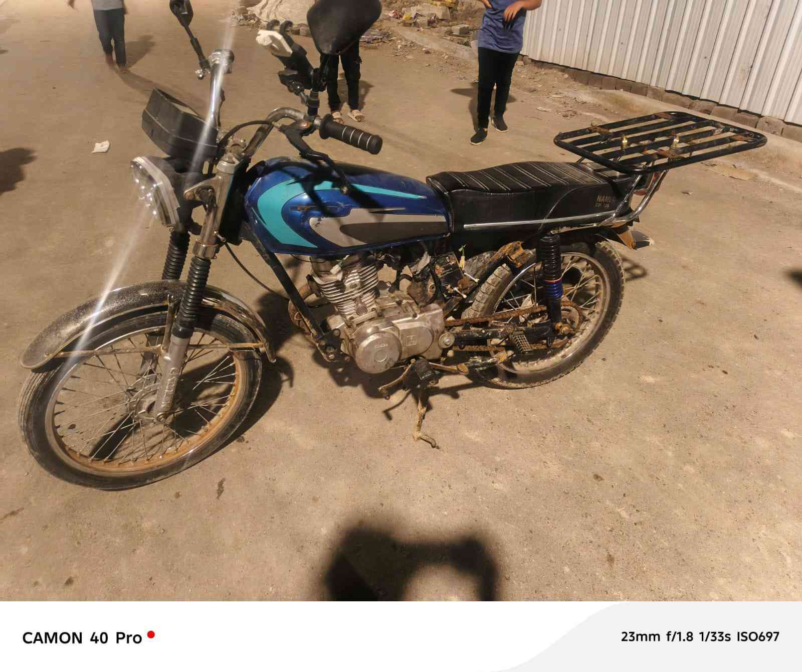 دراجه يراني للبيع السعر 375 وبيها مجال المكان القرنه الشرش
***********
التواصل ع هاذ الرقم
