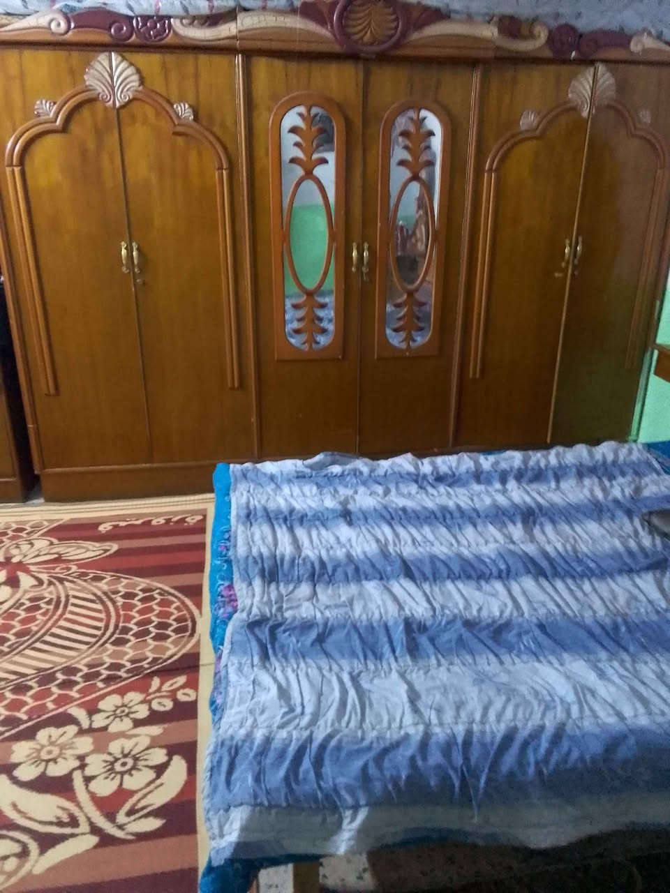 سلام عليكم غرفه البيع سعره 250بيهه نقص كومدي پيهه زلغ مكاني الزعفرانية ***********ادمن وافق بغداد, العراق
