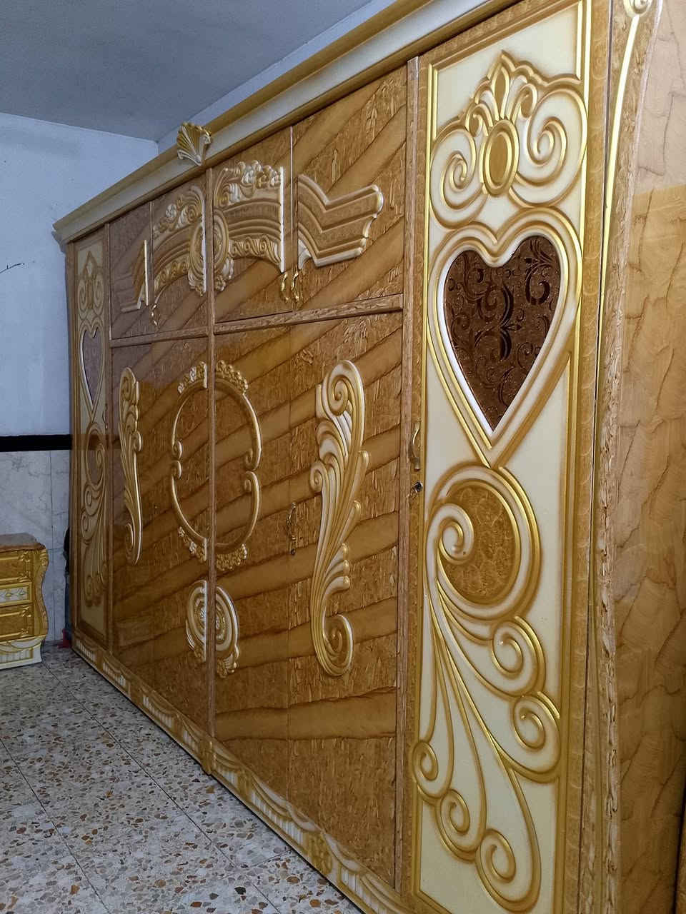 غرفة نوم نظافة 80بل مية مكان بغداد رقم الهاتف ***********
