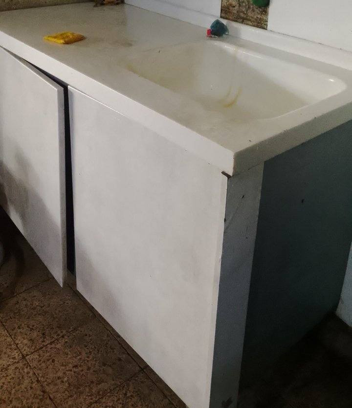 سنك مرمر خشب اصلي ام دي اف 
استعمال قليل سعره 80 الف 
مستعجله على بيعته 
مرمره اصليه


**إذا كنت صاحب هذا الإعلان وتريد حذفه لأي سبب، رجاءا أرسل رسالة إلى الدعم الفني**