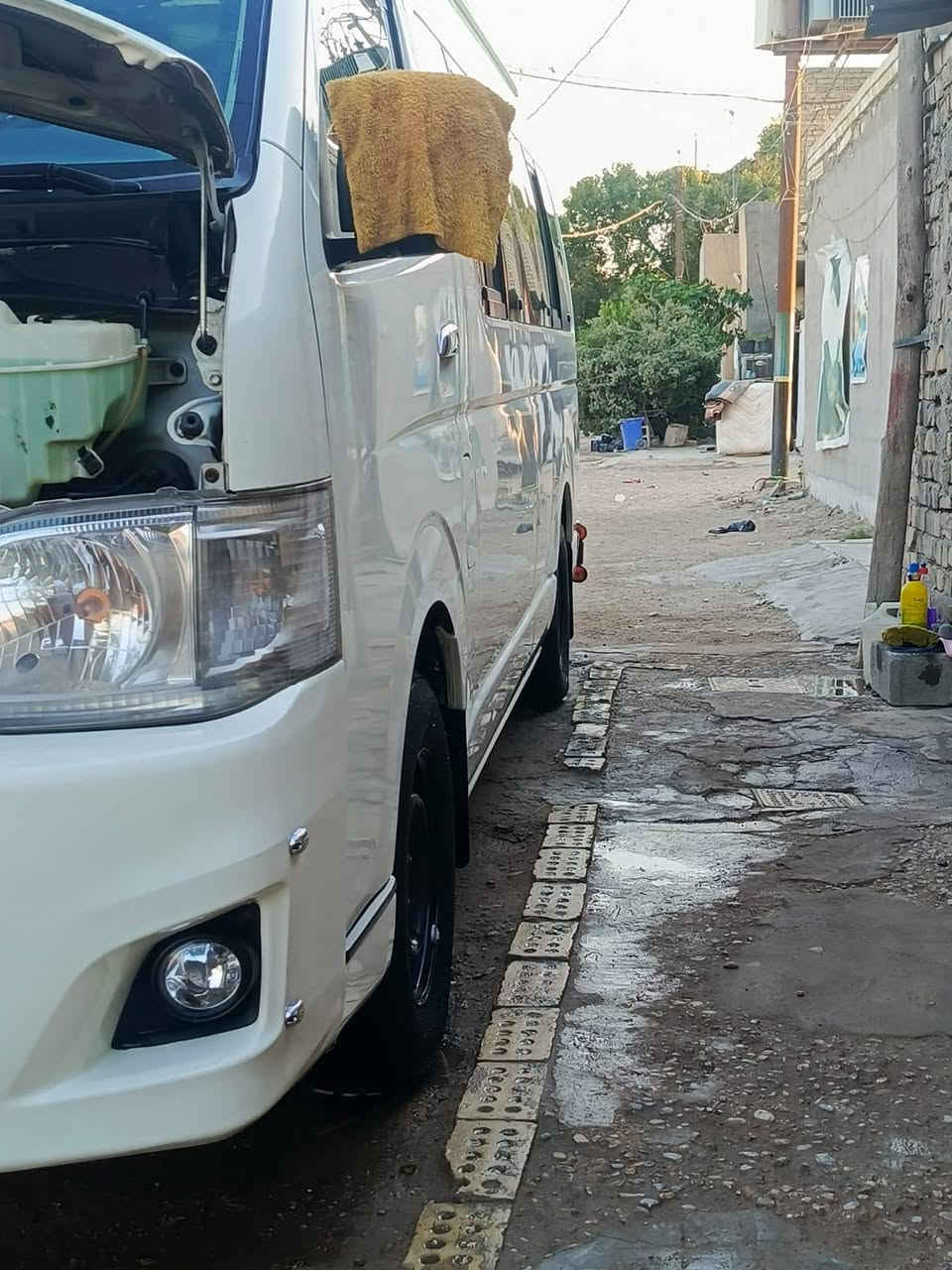 هايسه لبيع موديل 13 بسمي تحويل ثاني يوم هاتف ***********
