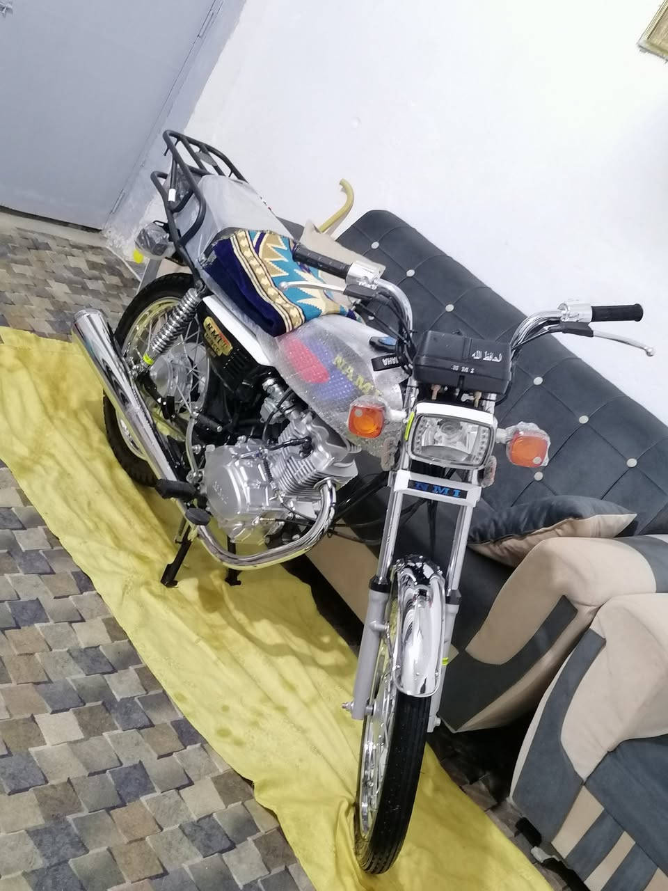 سلام عليكم مرخصت مدير الكروب 
النامه السوده الكامله تعمير كامله مابيه اوراق  اي نقص سعره 1300وبيه مجال قليل
والحربي السمائي تعميره كله 25 فول كفاله عامه كلك سعره 700 وبيه مجال الشراي يخابر وبيه خير ويدلل 
***********
***********
