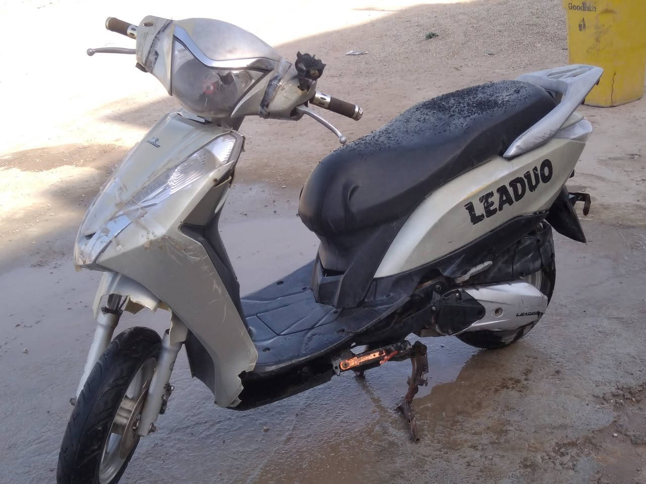 سلام عليكم دراجه للبيع مبدل بيها بوشه ومصاطر زنجيل السعر 300 وبيها مجال المكان الرفاعي اتصال عله ارقم ***********
