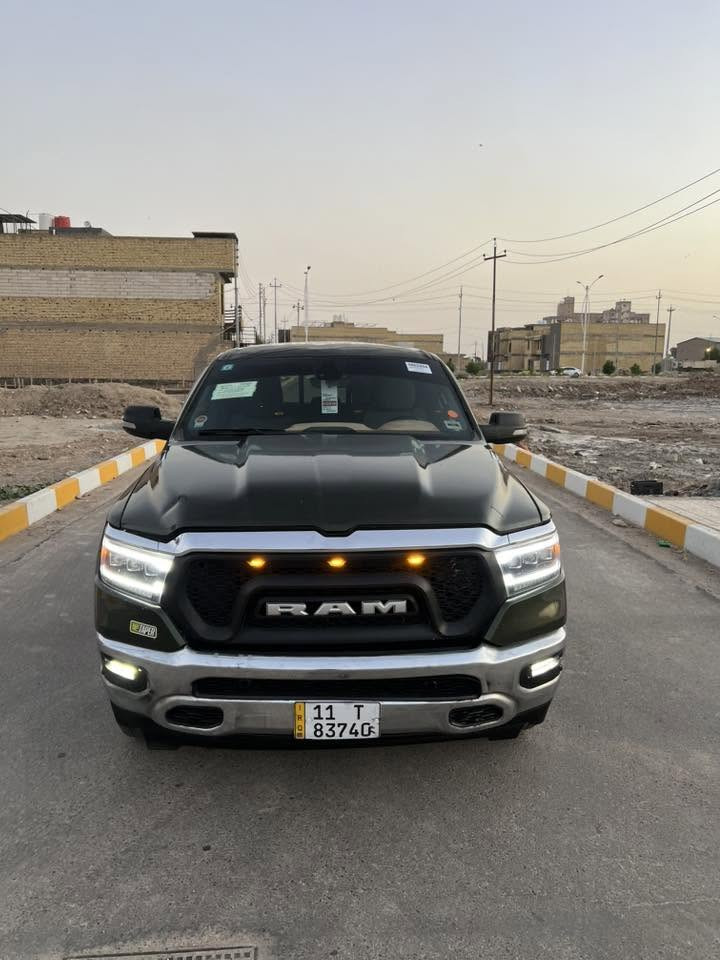سلام عليكم للبيع اوللمراوس دوج رام مديل 2019 اصل 1500 محرك 8 سلندر رقم بغداد بسمي تغيير لون السياره جاهزه محرك وكير وحداديه وتبريد سعر 200 وبيه مجال مكاني ناصريه مركز شراي يتصل ***********
