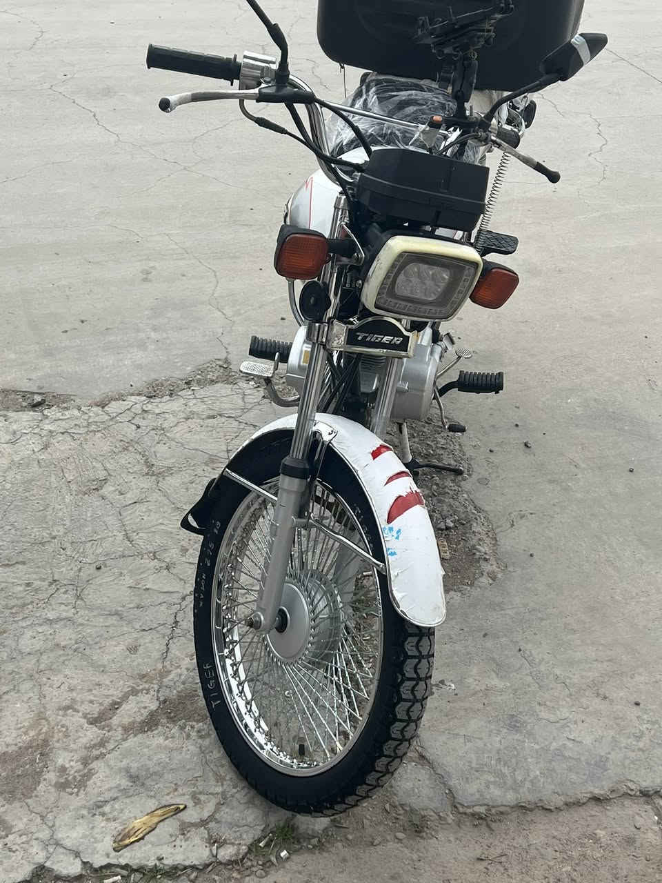 السلام عليكم دراجه أيراني مديل2021كله بلادي كلشي بيه بلادي دراجه نشطه وسريع ومآبيه عيب للبيع سعر 450او مراوس آب إيراني


**إذا كنت صاحب هذا الإعلان وتريد حذفه لأي سبب، رجاءا أرسل رسالة إلى الدعم الفني**