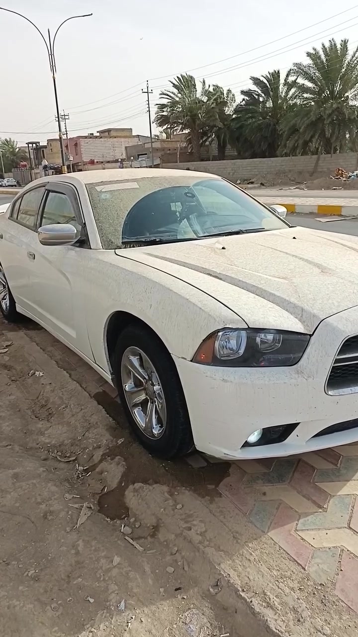 جارجر 12 معلايه 14
مواصفات 👇
شاشه كبيره 
تحكمات سترين 
تحكم في تصعيد. وتنزيل في دوست البريك ول بانزين 
تدفئه وتبريد 
كشنات كهربائيه 
سياره بوليس كير تعليك 
تخم تاير 
حداديه جديده 
مكفوله كير ومكينه 
تشغيل وئطفاء عن بعد  
سياره حلوه ومال جناي ما متعوبه
مكفوله كص وعيب شرعي ونقل جثه 
مكان ناصريه شطرا 
سعر خاص 
هاذه رقمي ***********:
