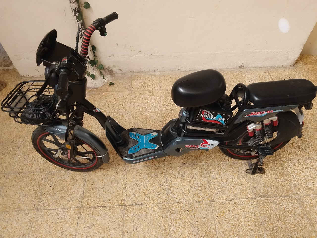 ماطور شحن نضيف يرادلو بس باتريات 

سعر 175 للستفسار خاص


**إذا كنت صاحب هذا الإعلان وتريد حذفه لأي سبب، رجاءا أرسل رسالة إلى الدعم الفني**