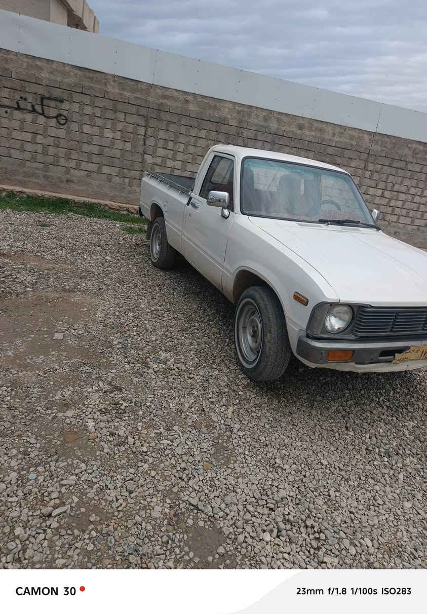 بيكم جديدة بمعنى الكلمة 
محرك وضع شركة كير اكسن شرط
كلشي بيها يشتغل سيارة مو تعبانة
شرعي متوفي.. وبيها وكالة 
ابيعك وكالة من الوكيل فقط 
السعر ٢٥ ومجال بسيط
مو شراي لا تعبني..
***********
