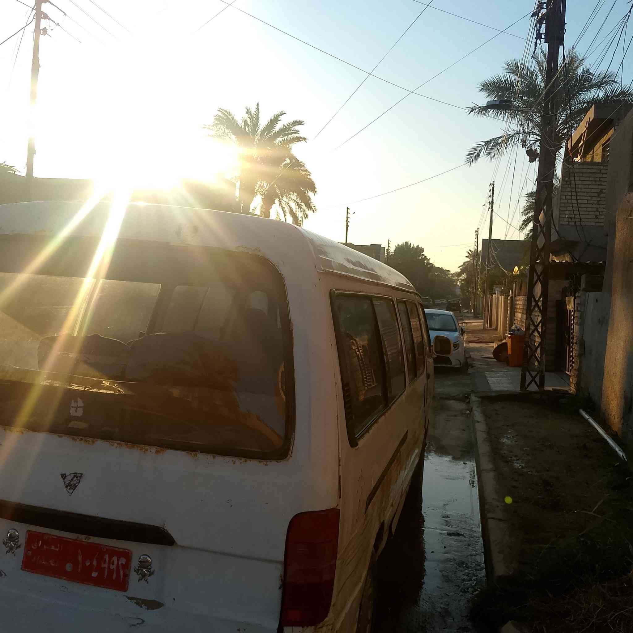 سلام عليكم فتون 9مكينه كير اكسل تخم تاير صدر حلو غرفته نضيفه راعي ما اندله سعر 17 مكان بغداد البياع شرطه خامسه لاستفسار ***********
