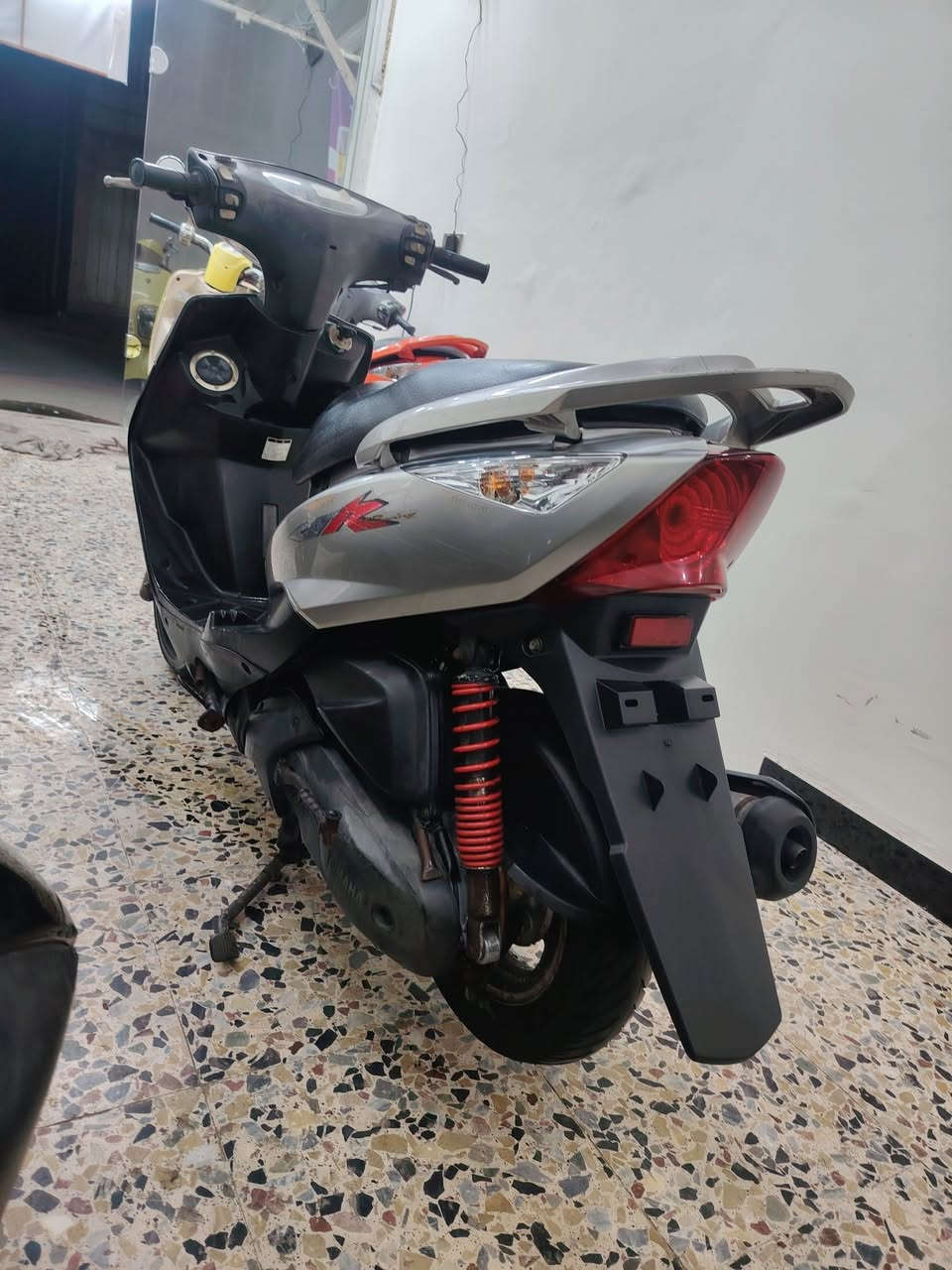 ‼️‼️السلام عليكم ‼️‼️
🌹تم وصول دراجات ثعلب الون ( سلفر) كفاله عامه من

✅ مكينه 💯

🌹 أو كفر ختم واحد  (كابريتر)🌹

معرض شمس الكريعات لبيع الدراجات النارية ✅

🌷العنوان بغداد الكريعات القصور مجاور أفران جبار سبع 

التواصل *********** اتصل📞💬
