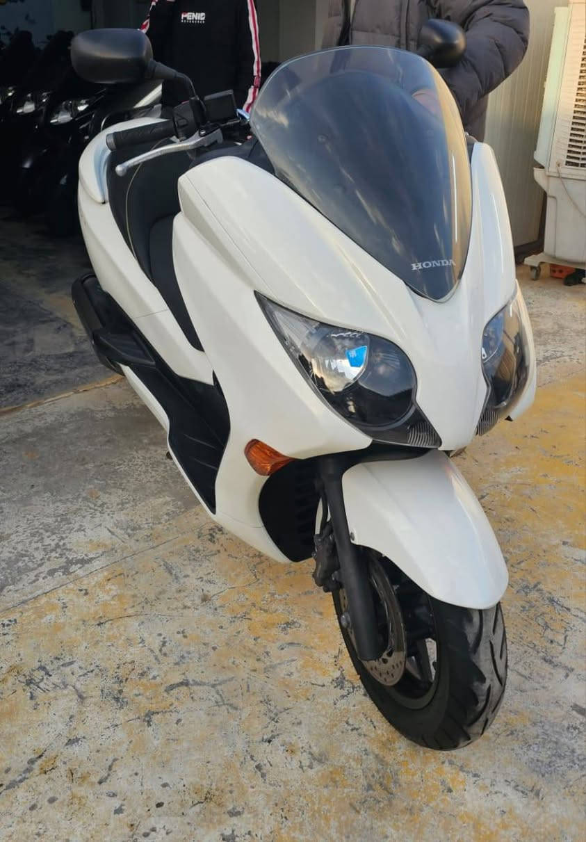 سلام عليكم فورزه0.10 S7٧ 7كير4تحويلات صارله ٤ايام نازله رمبه نضافه كدامك كفاله من شخط كتلوكات شركه وياه مع خوذتين وياه مكان دراجه ديالى للاستفسار ***********
