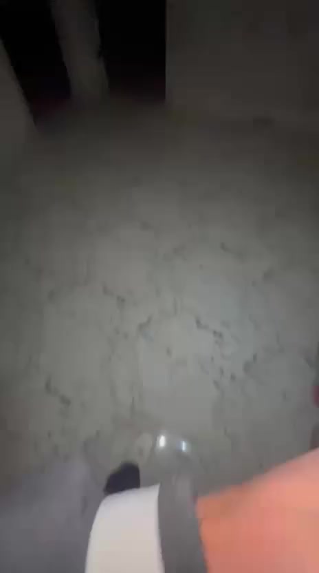 للتوضيح إيجارها 300 وباقي التفاصيل اتصل او مراسلت الرقم ***********
