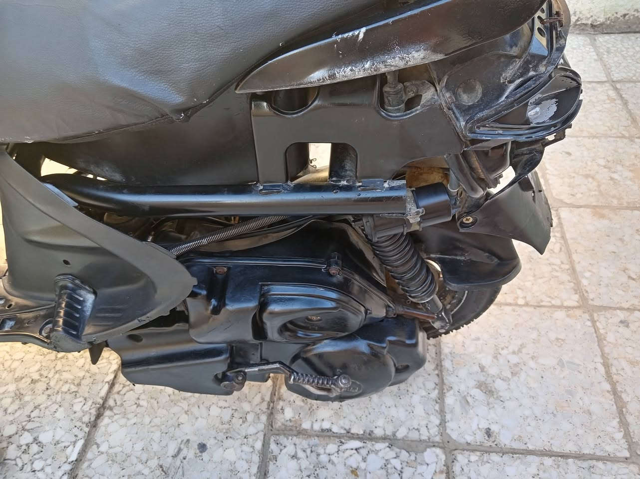 السلام عليكم فراشه للبيع ابيع طافيه مكاني نجف كوفه السعر 150 وبيها مجال بسيط اي استفسار عن الرقم ***********
