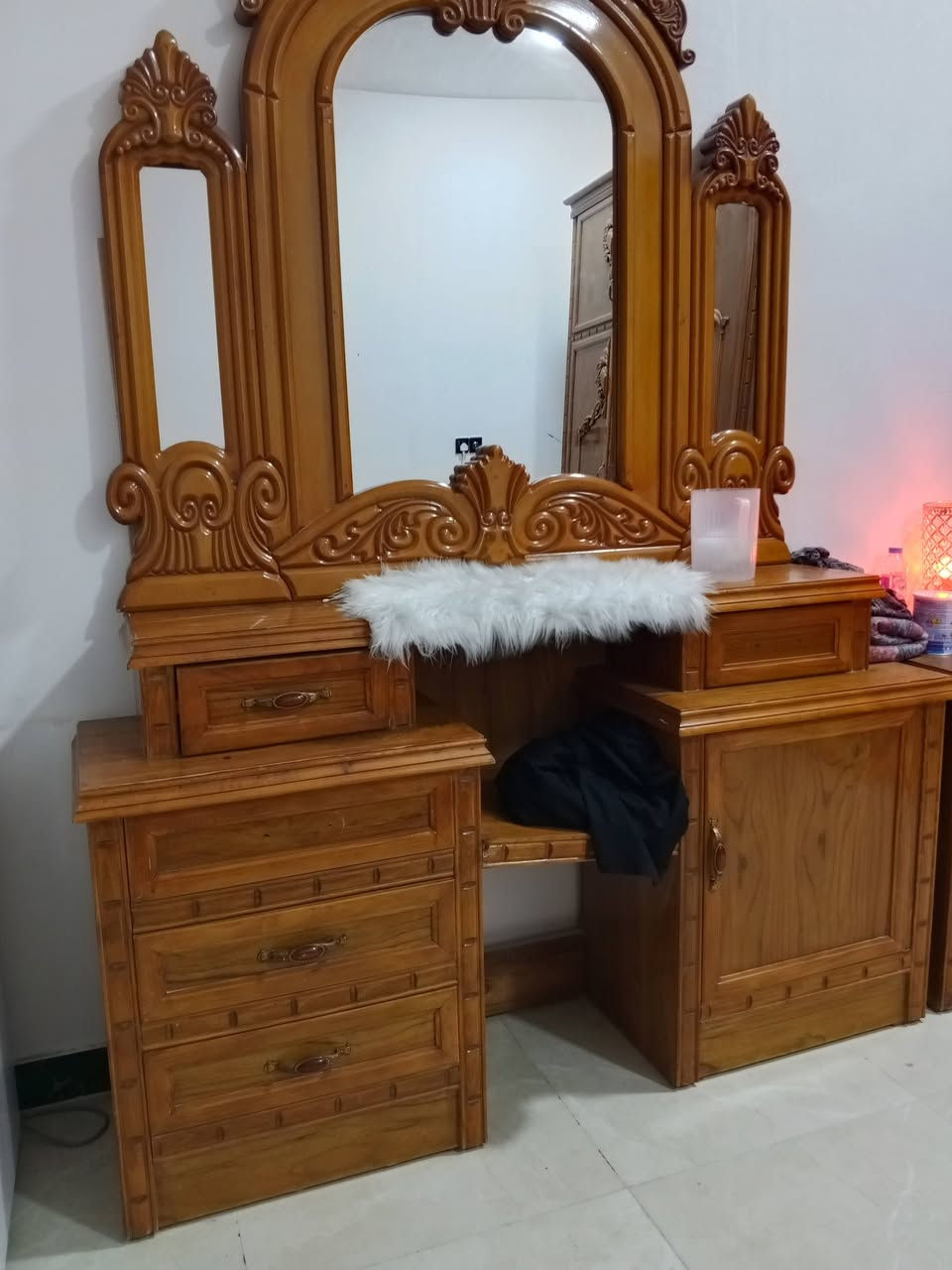 سلام عليكم اخوان غرفه صاج عراقي استعمال قليل سعرها مليون و400 وبي مجال العنوان بصره حي الحسين حيانيه الاستفسار *********** التاج مفتوح فقط شد
