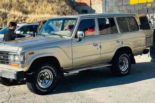 تويوتا لاندكروزر موديل 1986 دبل أكسل F3
نظيف جدًا ومستخدم بعناية
محافظ عليها من كل النواحي
ما تحتاج أي مصاريف
السيارة قوية وجاهزة للخدمة
أربع تايرات ورنكات جديدة

السعر: اطلبه في التعليقات، وسيصلك مباشرة 🤖

القير والمكينة شرط — ما عليها أي مشكلة

رقم صاحب السيارة
***********
