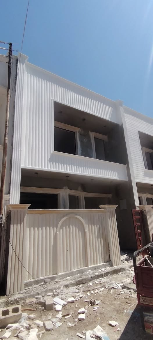 🏡 بيت للبيع – فرصة ممتازة

إذا تبحث عن بيت جاهز للسكن، هذا العرض مناسب إلك:

📐 المساحة: 95 متر
🛏️ 3 غرف نوم
💧⚡ خدمات كاملة (ماء وكهرباء)
🛣️ شارع مبلط مع أرصفة
↔️ عرض الشارع: 10 أمتار

📑 المعاملة: طابو زراعي، سند 25، وتنازل رسمي من صاحب الأرض والشركة بقرار قاضي.

📍 الموقع: نهاية شارع 60، قبل سيطرة هور رجب.

📞 للتواصل والاستفسار: ***********
