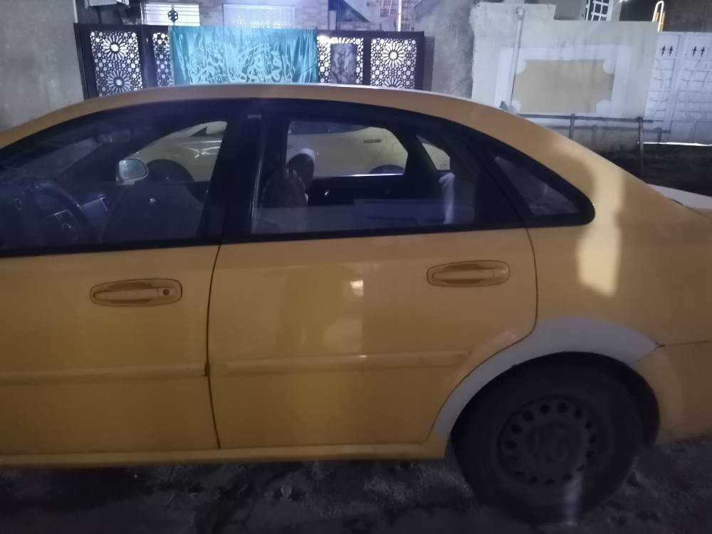 السلام عليكم اوبترا صفرا تكسي رقم بغداد بيها طخطخات السعر 62وبيها مجال ***********بغداد البلديات
