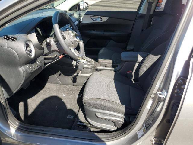 سلام  عليكم فورتي للبيع موديل 2023 السعر 160المكان بغداد الرقم *********** اني مكلف بل نشر
