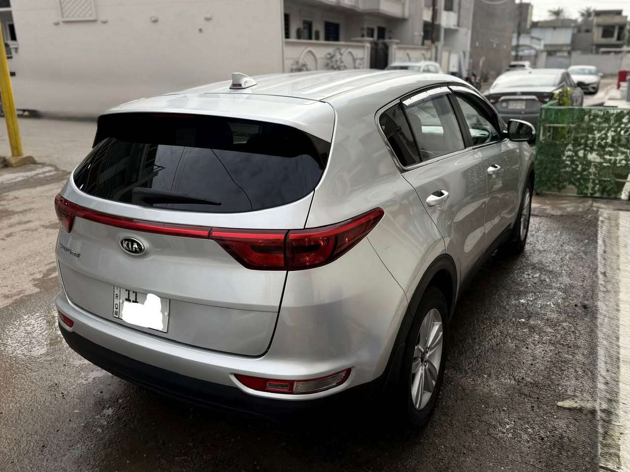 سبورتج 2018 سيارة جديدة بدون اي نقص ماشيه ٨٠ فقط 
رقم جديد بأسمي تحويل مباشر 
وارد امريكي حادث جاملغ وبنيد جدا خفيف موجودة الصور 

شاشة وكاميرا. تحكمات ستيرن. مري شفط. اشاير مري. داخل صاج   
وضعيات قيادة.كشنات جلد. تبريد تدفئة. سيارة بلادية بدون نقص 

السعر١٥٥ وبيهه مجال للشراي 
الاتصال على الرقم 
 *********** يوجد واتساب 

العنوان بغداد الدورة شارع ٦٠ بغداد, العراق
