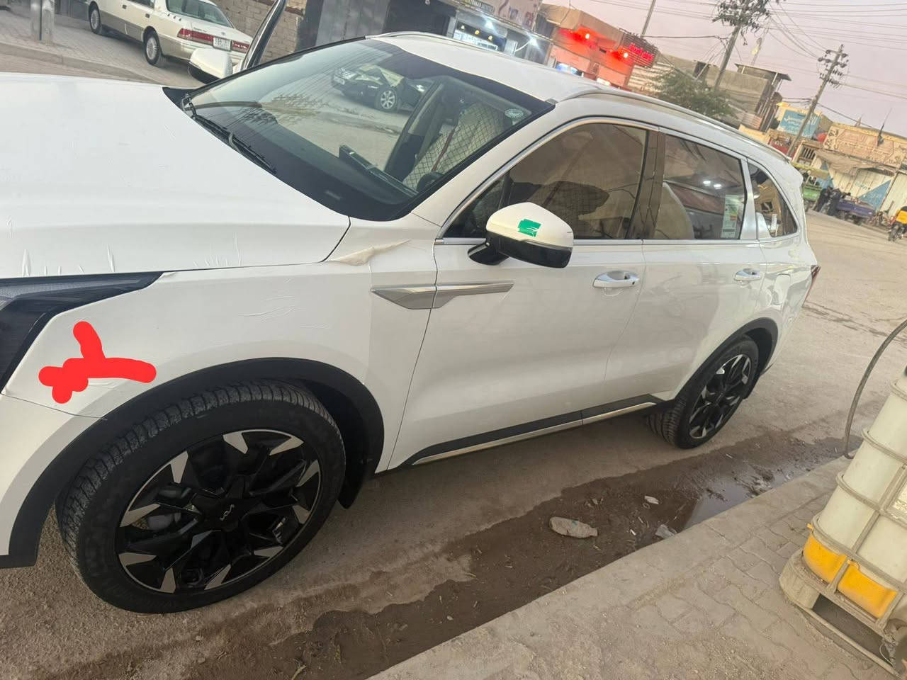 للبيع فقط سورنتو 2025 سياره كلشي جديده ماشيه 16 رقم اربيل مكان السياره البصره المدينه السعر 330 وبيه مجال حك جيه رقم ***********
