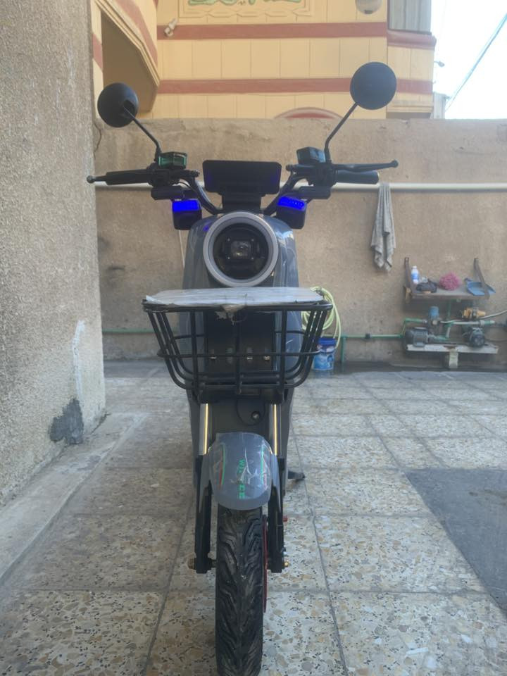 دراجة ار9 للبيع
مواصفات الدراجة

دبل سماعة بلوتوث 
بك
سرعة 119
حقيقي75
لايت عالي ناصي
دبل اشارة
هورن سيدان
دراجة نضيفة استعمال شهرين فقط بطاريات خمسة (الكبار) 

السعر (485) بيهة مجال 
مكاني بغداد الاعضمية
رقمي (***********)
موجود واتساب
