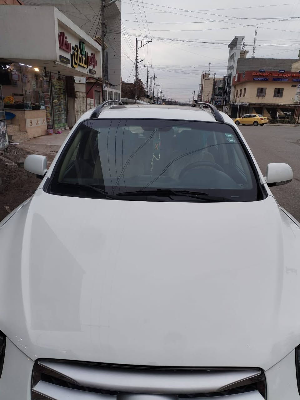 السلام عليكم ،،،،،،،،،،،،،
سنتافي موديل 2012,,,
خليجي فول مواصفات ،،،،
محرك 4 ،،،،،،
بصمات ابواب وتشغيل ،،،،،،
فتحه بالسقف 
7 راكب،،،،،،،،،،
الشراي يتصل 
***********
