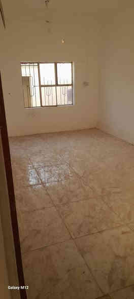 بيت للبيع  مساحة 91 متر منطقة حي الحر قرب مدرسة غرناطة ومدرسة الارادة الشعبية
يتكون من استقبال وصاله وغرفة نوم وحمامات
طابق واحد منطقة حلوة وهادئة خدمات كاملة تبليط طابو صرف تحويل مباشر
للاستفسار الاتصال
***********
