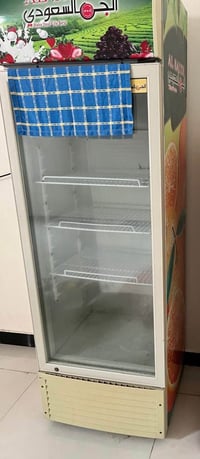 براد مشروبات • حجم كبير • شغال