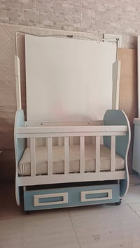 سرير أطفال • ١م×٦٥سم • السليمانية