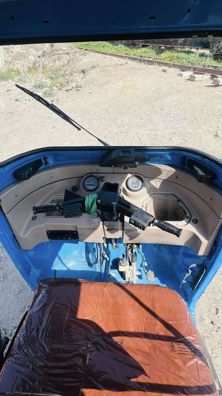 السلام عليكم..تكتك 2020 بيها ضربات مأشرهن بالصور اللغد مرشوش مأشر علية بالصور المكينة مشروكة والرقم كربلاء مشروع وطني سنوية بأسمي …..السعر 6،500.       ***********
