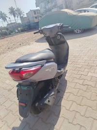 شباب دراجه بريز مكينه جديده نوزل 750 وبيها مجال  07764012317