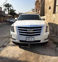كاديلاك إسكـاليد موديل 2017 محرك V8.6200 ماشي Km.91000 بأسـمي هزه و سن...