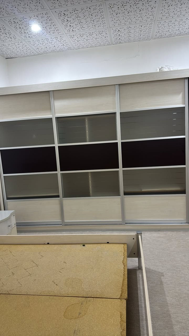 ئەم تاخم نوستنە لۆ فرۆشتن دەرگای داری تورکی ئەسل لۆی بەکار هاتووە لە تورکیا (شوێن هەولیر)٣٠٠ هەزار


**إذا كنت صاحب هذا الإعلان وتريد حذفه لأي سبب، رجاءا أرسل رسالة إلى الدعم الفني**